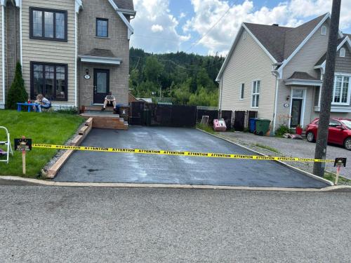 Travaux effectué dans le secteur de Pintendre à Lévis. Travaux de scellant et réparation majeur.